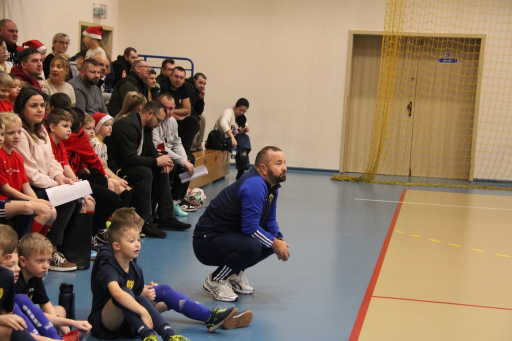 III Mikołajkowy Turniej Halowej Piłki Nożnej o Puchar Starosty Jarocińskiego rozstrzygnięty
