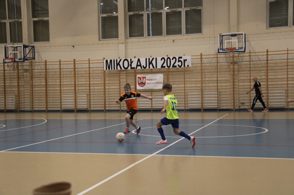 III Mikołajkowy Turniej Halowej Piłki Nożnej o Puchar Starosty Jarocińskiego rozstrzygnięty