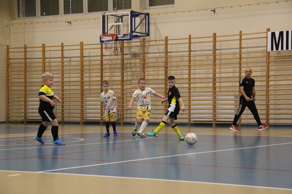 III Mikołajkowy Turniej Halowej Piłki Nożnej o Puchar Starosty Jarocińskiego rozstrzygnięty