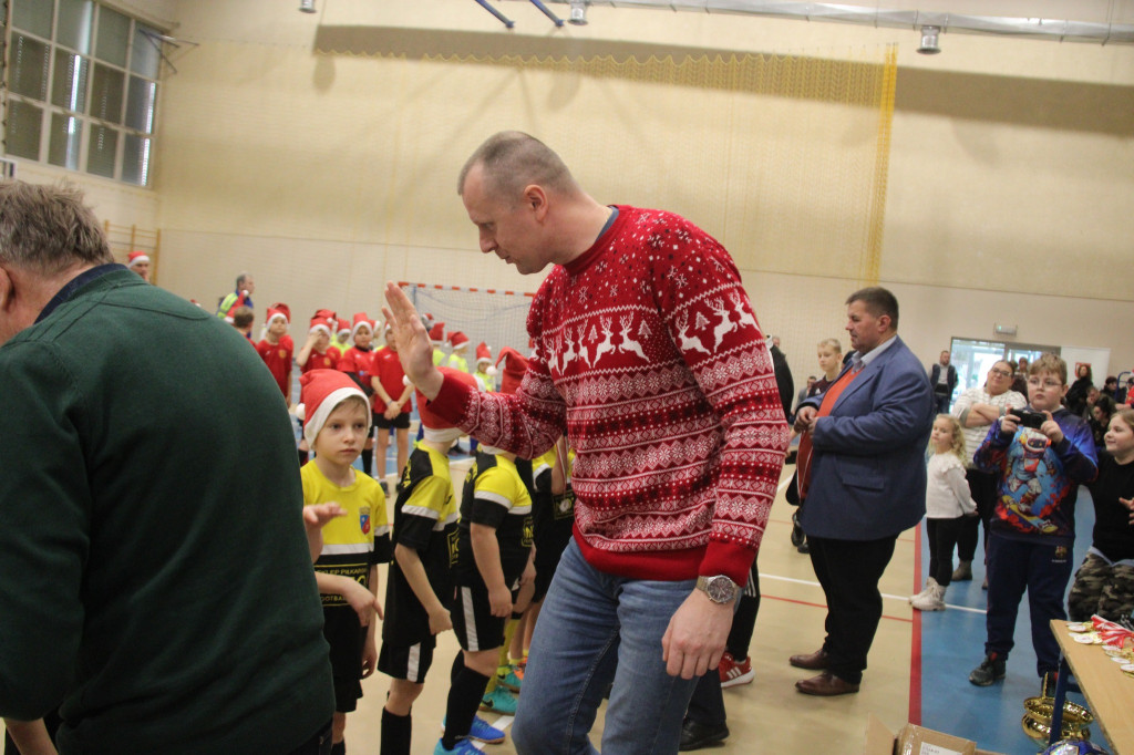 III Mikołajkowy Turniej Halowej Piłki Nożnej o Puchar Starosty Jarocińskiego rozstrzygnięty