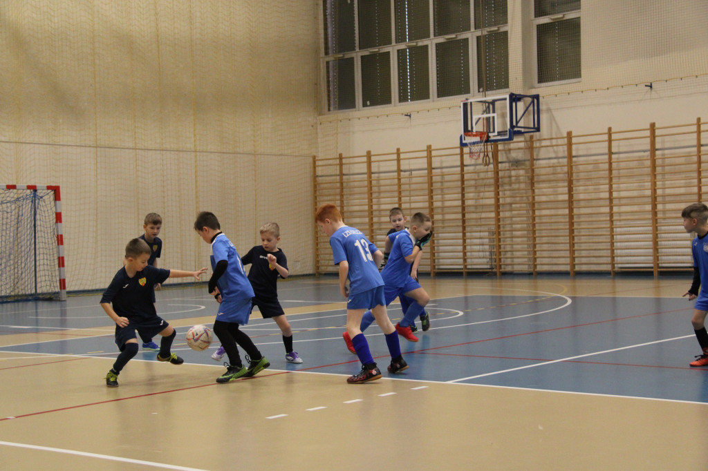 III Mikołajkowy Turniej Halowej Piłki Nożnej o Puchar Starosty Jarocińskiego rozstrzygnięty