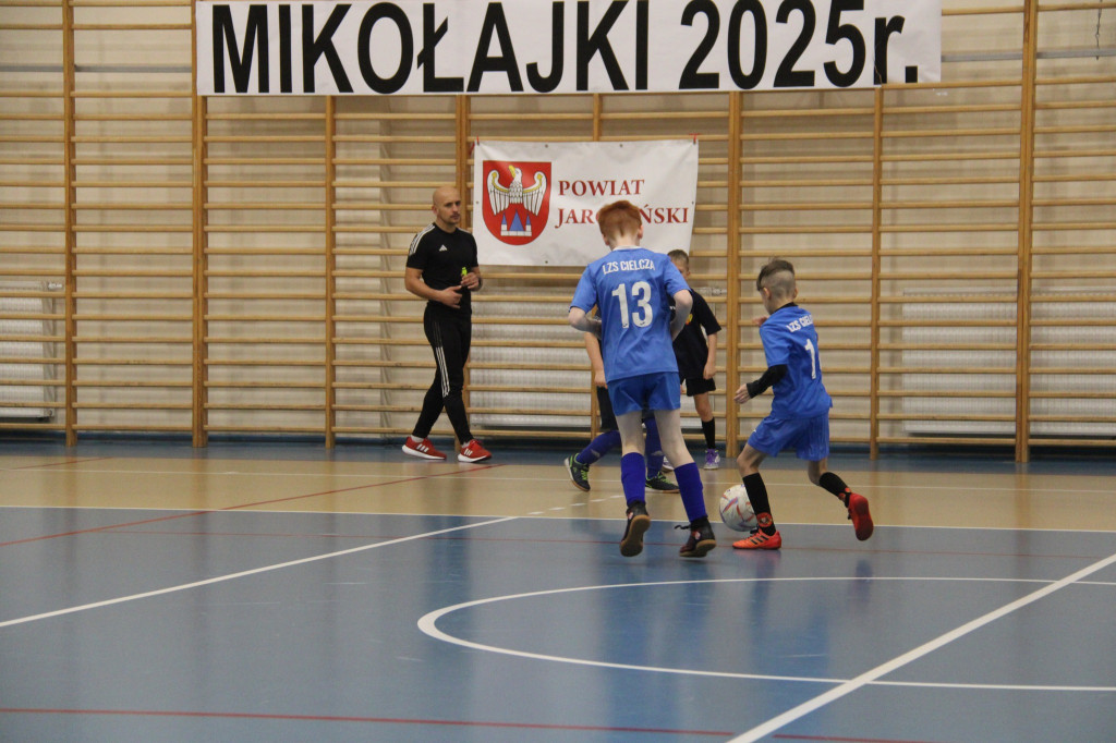 III Mikołajkowy Turniej Halowej Piłki Nożnej o Puchar Starosty Jarocińskiego rozstrzygnięty