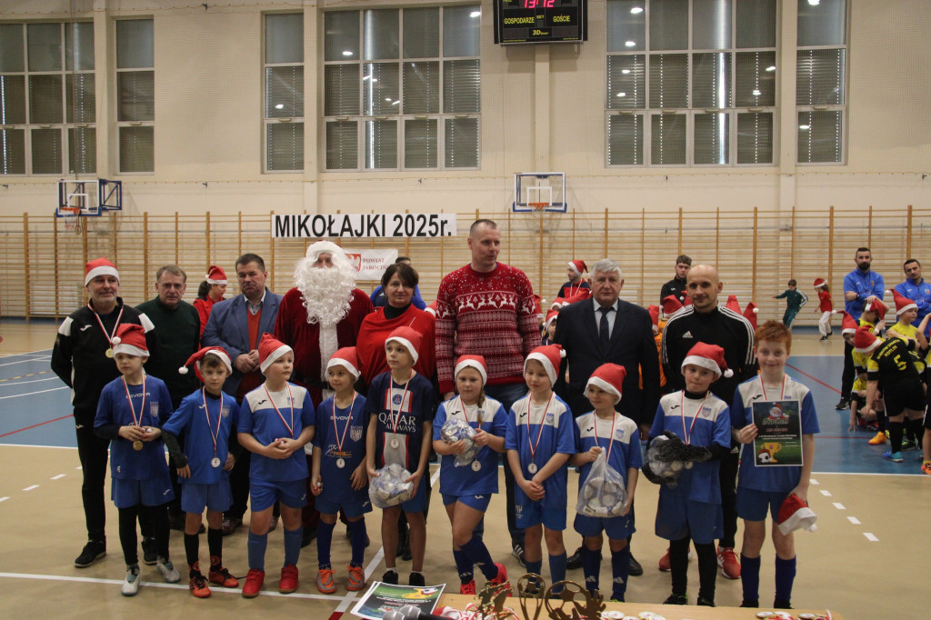 III Mikołajkowy Turniej Halowej Piłki Nożnej o Puchar Starosty Jarocińskiego rozstrzygnięty