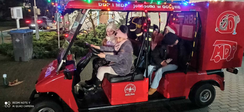 Świąteczna magia w „Czwórce”. Kiermasz pełen atrakcji już za nami