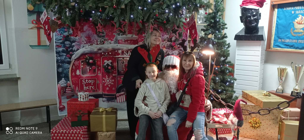 Świąteczna magia w „Czwórce”. Kiermasz pełen atrakcji już za nami