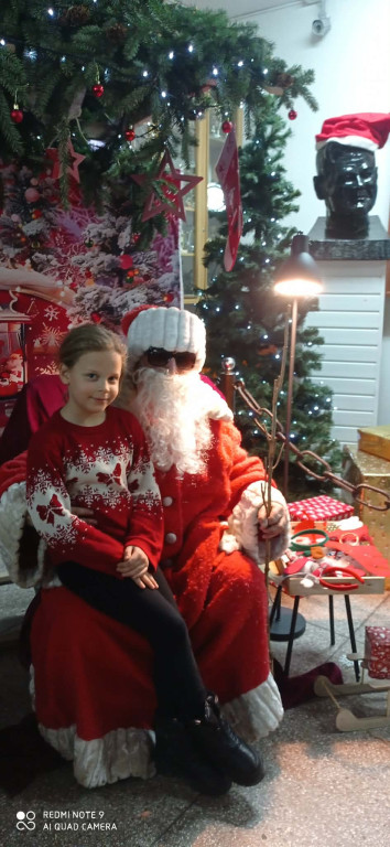 Świąteczna magia w „Czwórce”. Kiermasz pełen atrakcji już za nami