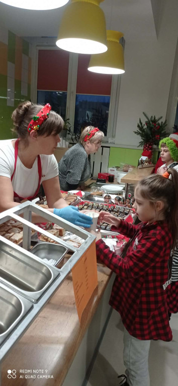 Świąteczna magia w „Czwórce”. Kiermasz pełen atrakcji już za nami