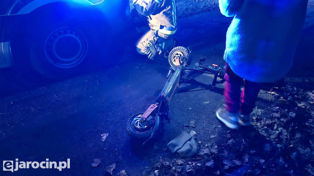 Upadek z hulajnogi na drodze między Goliną a Zakrzewem