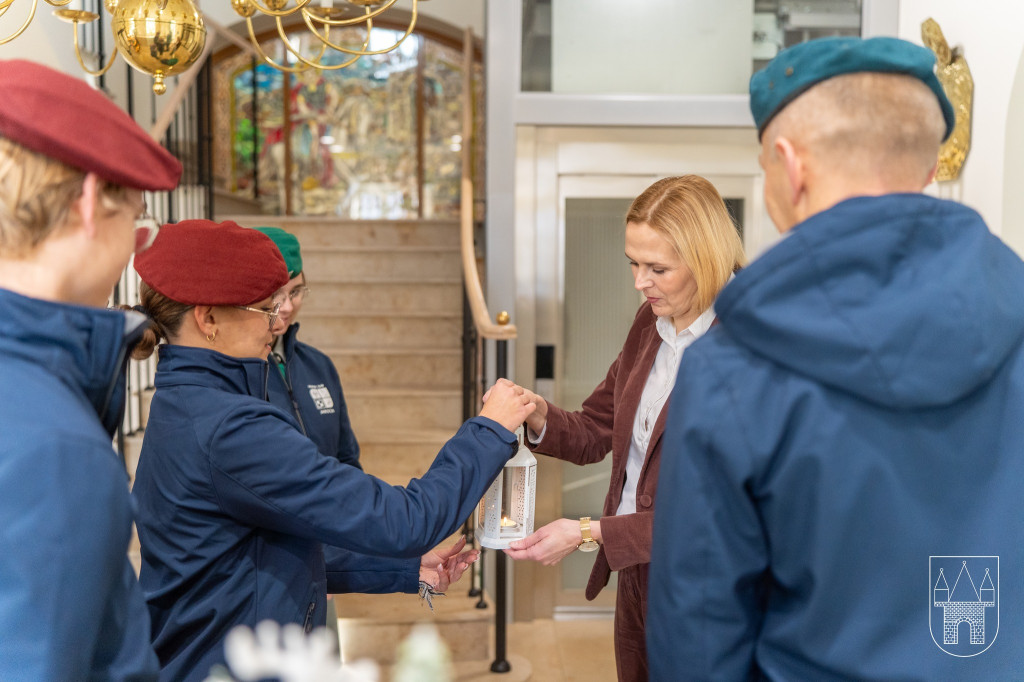 Harcerze przekazali Światełko Pokoju władzom Jarocina i Jaraczewa