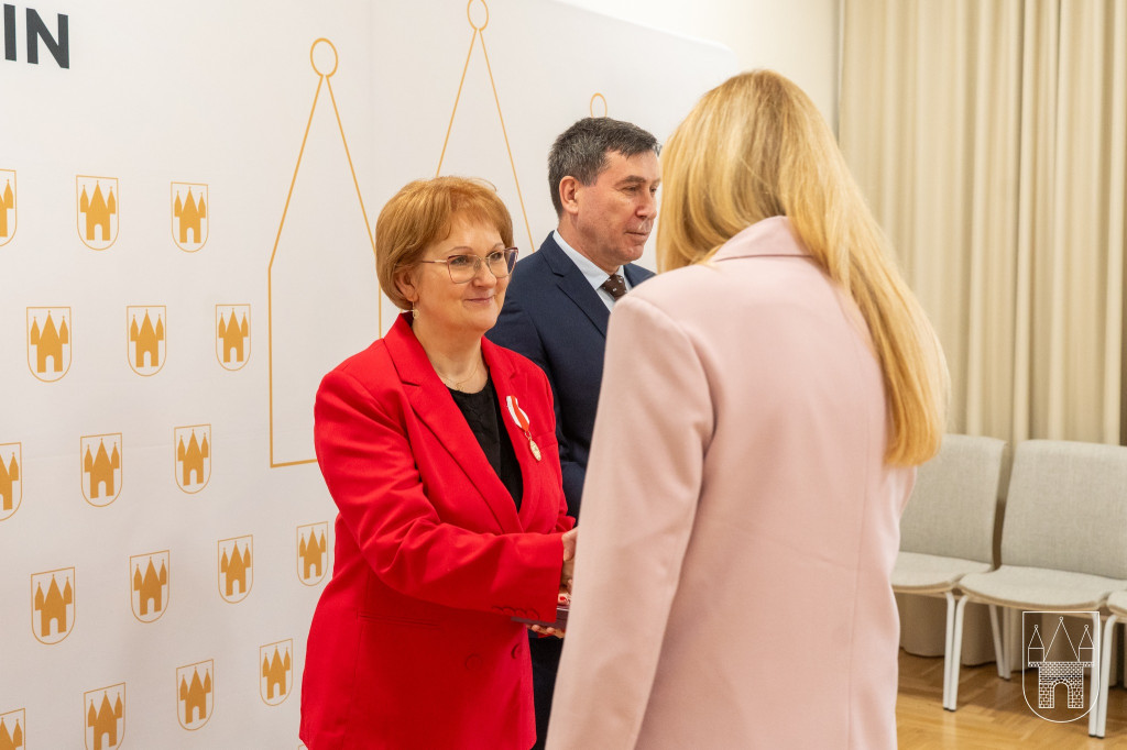 Państwo Tułazowie uhonorowani złotym medalem Ministra Obrony Narodowej