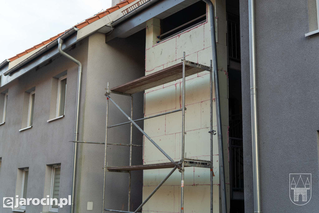 Ruszył remont elewacji w Siedleminie