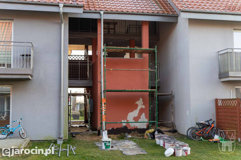 Ruszył remont elewacji w Siedleminie