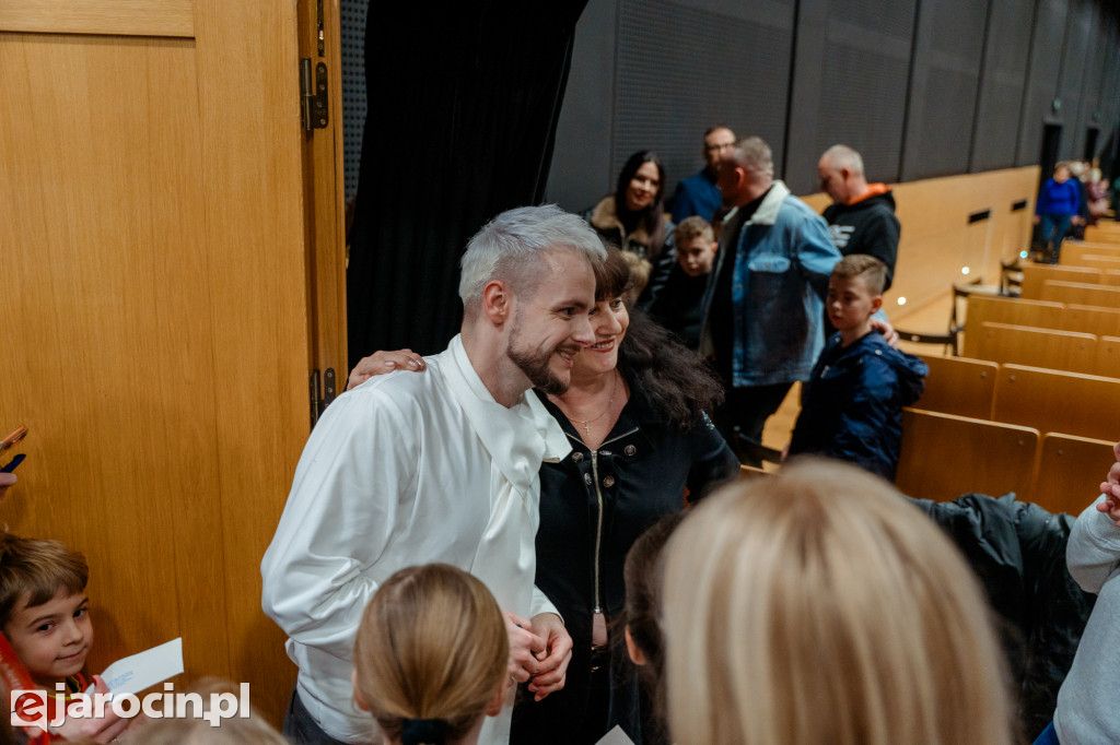 Filip Mettler muzycznie podziękował Jarocinowi za wsparcie podczas The Voice of Poland