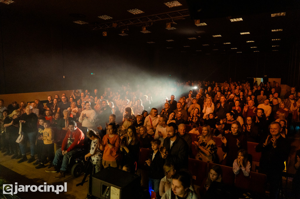 Filip Mettler muzycznie podziękował Jarocinowi za wsparcie podczas The Voice of Poland