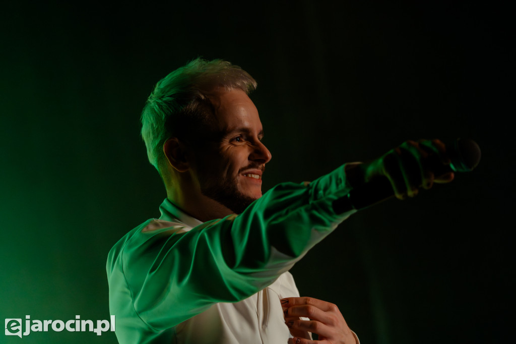 Filip Mettler muzycznie podziękował Jarocinowi za wsparcie podczas The Voice of Poland