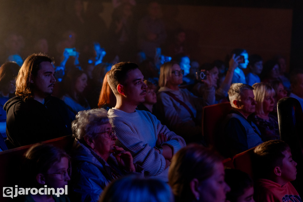 Filip Mettler muzycznie podziękował Jarocinowi za wsparcie podczas The Voice of Poland