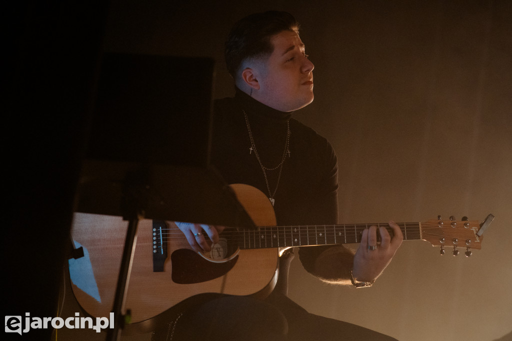 Filip Mettler muzycznie podziękował Jarocinowi za wsparcie podczas The Voice of Poland