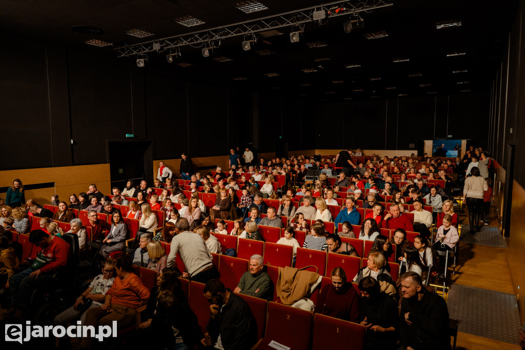 Filip Mettler muzycznie podziękował Jarocinowi za wsparcie podczas The Voice of Poland