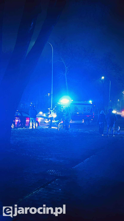 62-latek potrącony na pasach w Jarocinie