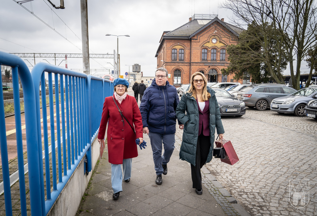 Samorząd, mieszkańcy i posłanka jednym głosem. Czas na zmiany przy dworcu PKP w Jarocinie