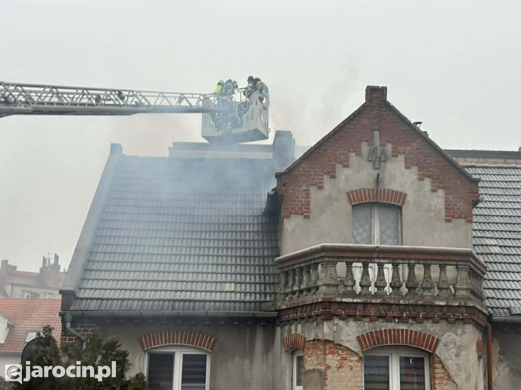 Pożar sadzy w kominie przy ul. Poznańskiej w Jarocinie