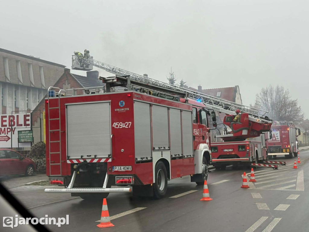 Pożar sadzy w kominie przy ul. Poznańskiej w Jarocinie