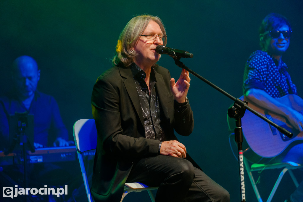 Universe na kolędową nutę