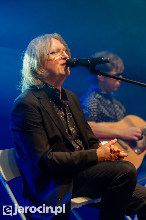 Universe na kolędową nutę