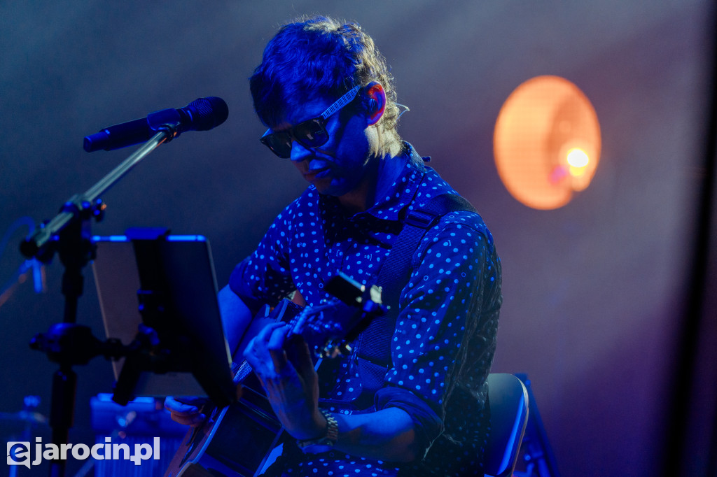 Universe na kolędową nutę