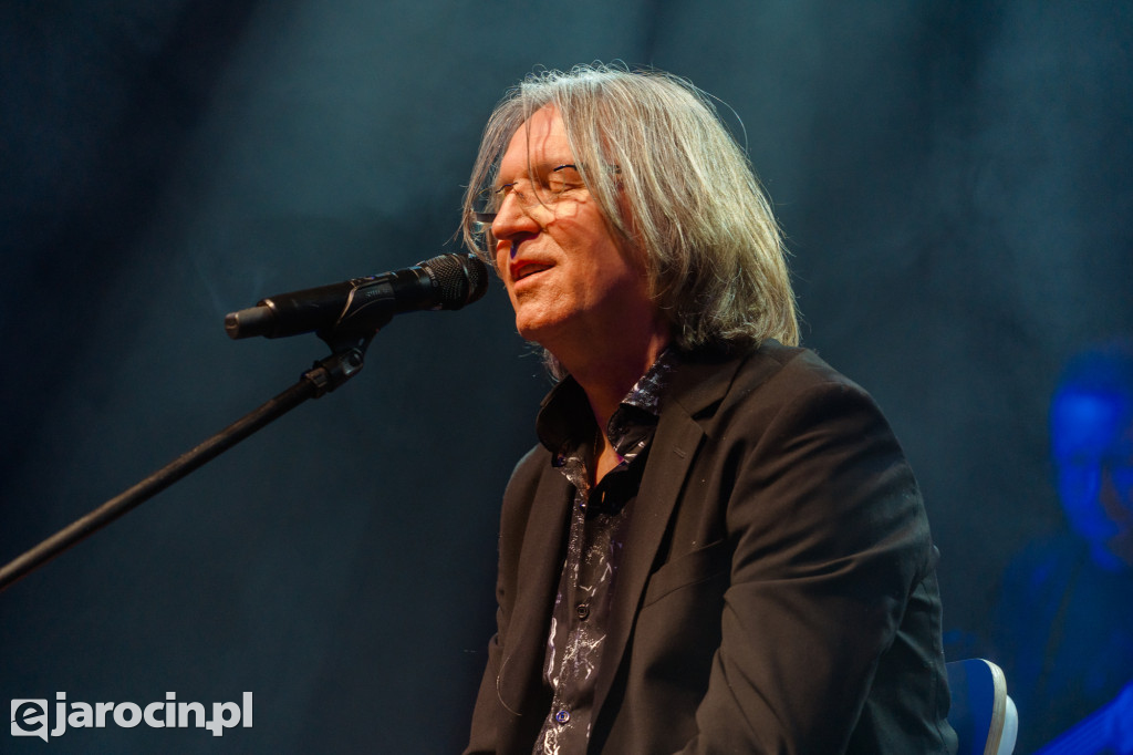 Universe na kolędową nutę