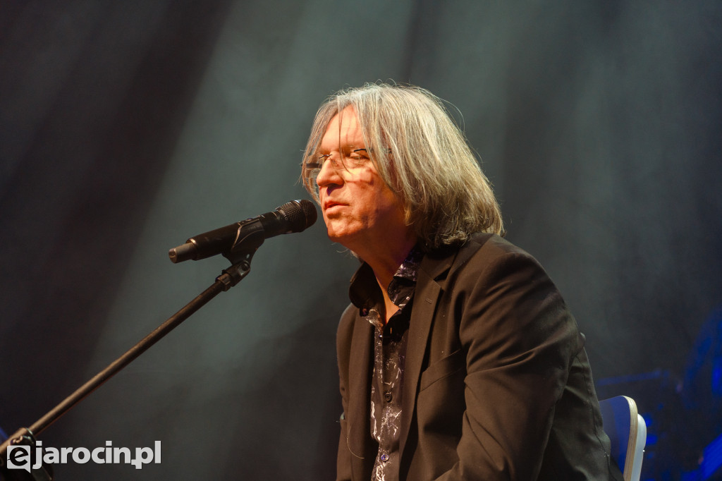 Universe na kolędową nutę