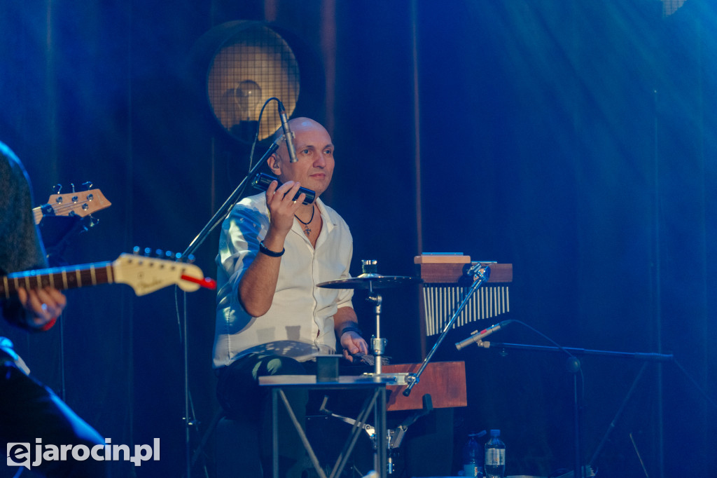 Universe na kolędową nutę