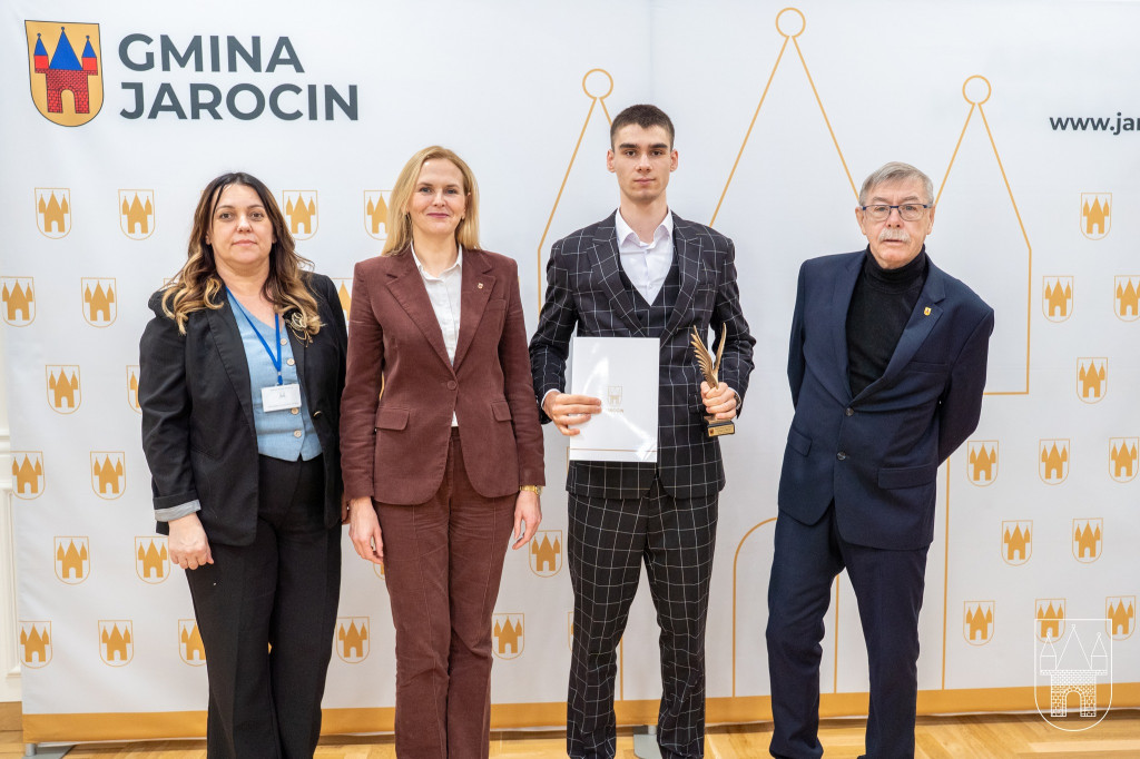 Nagród Burmistrza Jarocina za wybitne wyniki sportowe oraz wkład w rozwój sportu w Gminie Jarocin za rok 2024