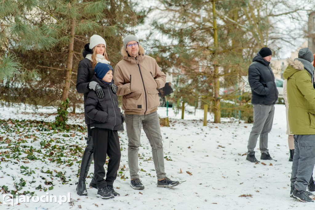 Pond hockej na stawie w Parku Radolińskich