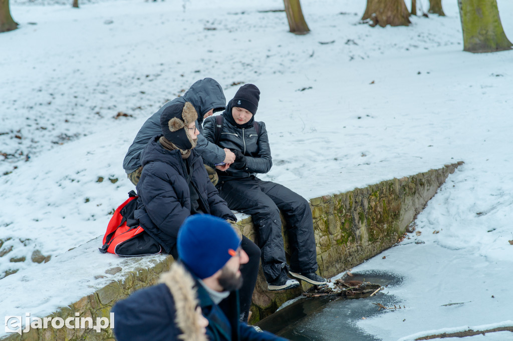 Pond hockej na stawie w Parku Radolińskich