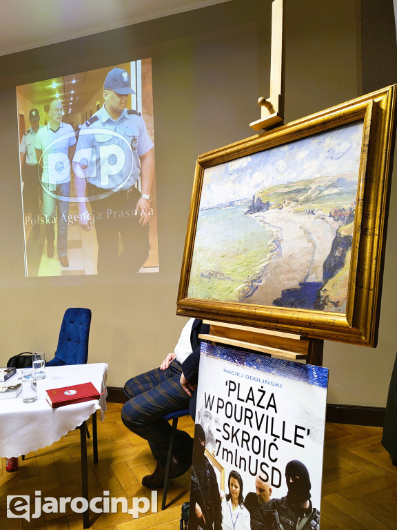 Monet, kradzież i śledztwo od kuchni. Sala Muzeum Regionalnego w Jarocinie pękała w szwach