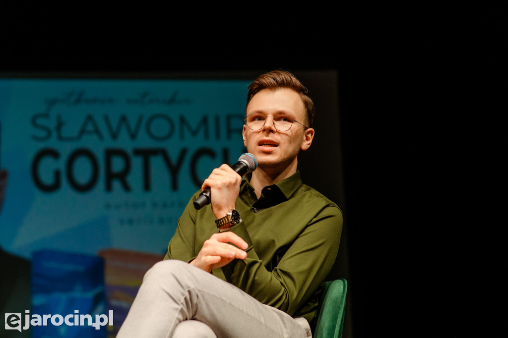 Gortych w Jarocinie: śmiech, anegdoty i długa kolejka po autografy