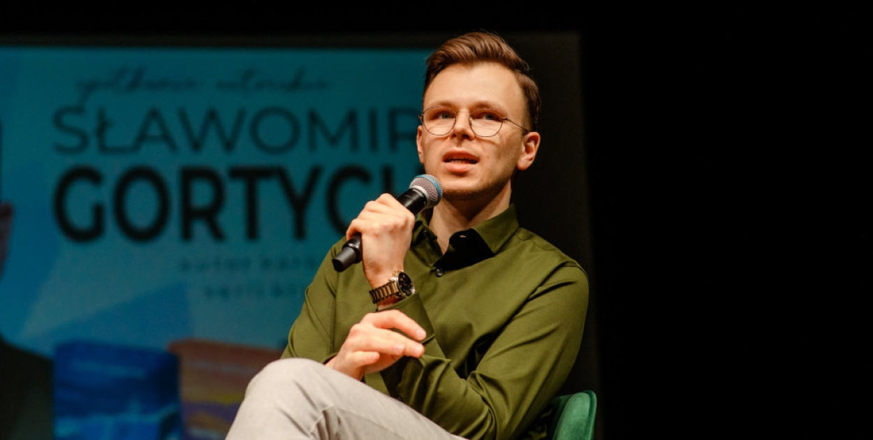 Gortych w Jarocinie: śmiech, anegdoty i długa kolejka po autografy