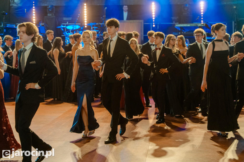 Studniówka 2025 maturzystów Liceum Ogólnokształcącego w Jarocinie