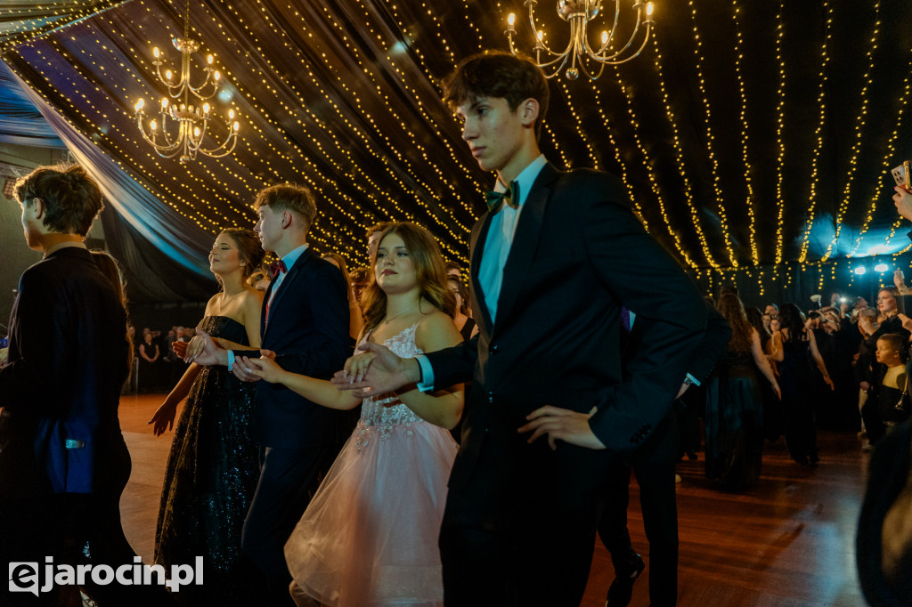 Studniówka 2025 maturzystów Liceum Ogólnokształcącego w Jarocinie