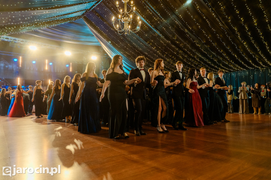 Studniówka 2025 maturzystów Liceum Ogólnokształcącego w Jarocinie