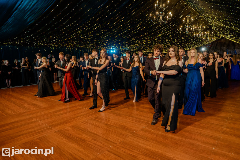 Studniówka 2025 maturzystów Liceum Ogólnokształcącego w Jarocinie