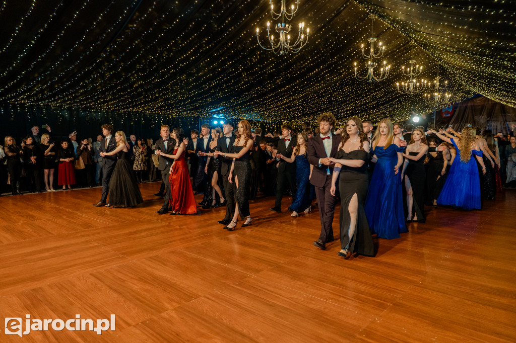 Studniówka 2025 maturzystów Liceum Ogólnokształcącego w Jarocinie