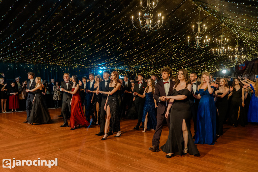 Studniówka 2025 maturzystów Liceum Ogólnokształcącego w Jarocinie