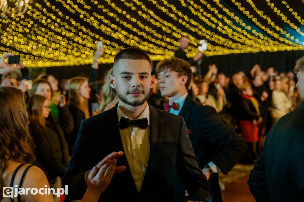 Studniówka 2025 maturzystów Liceum Ogólnokształcącego w Jarocinie