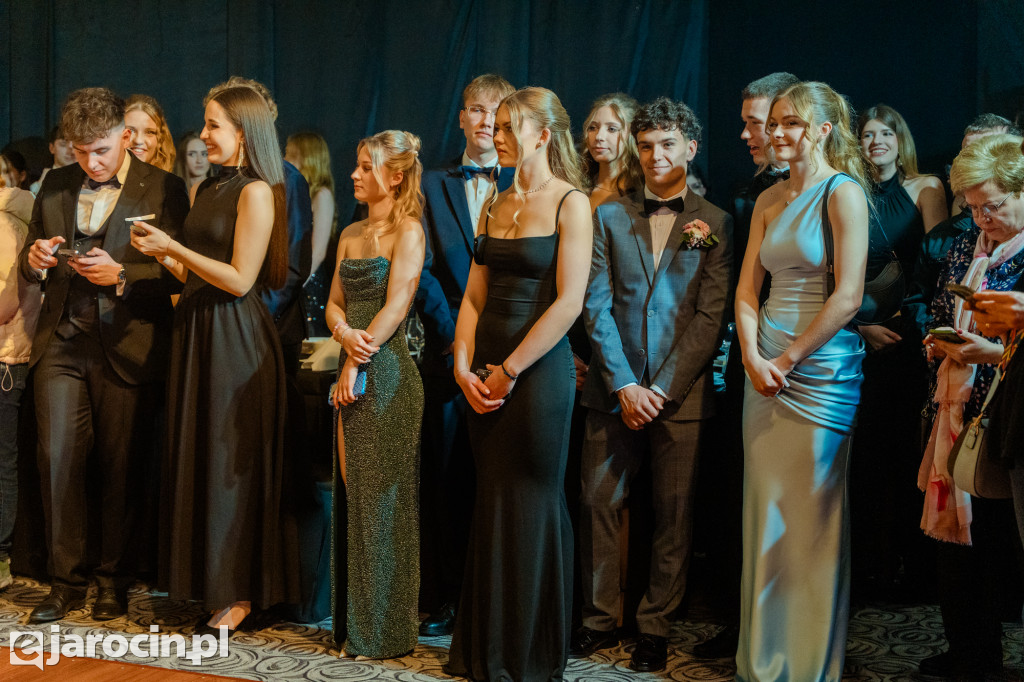 Studniówka 2025 maturzystów Liceum Ogólnokształcącego w Jarocinie