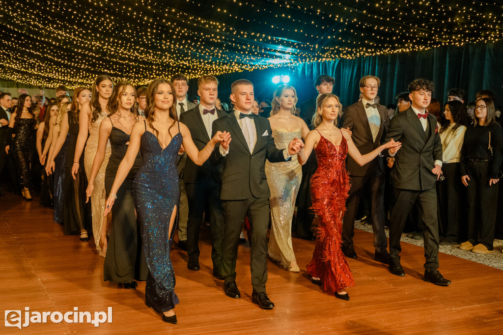 Studniówka 2025 maturzystów Liceum Ogólnokształcącego w Jarocinie