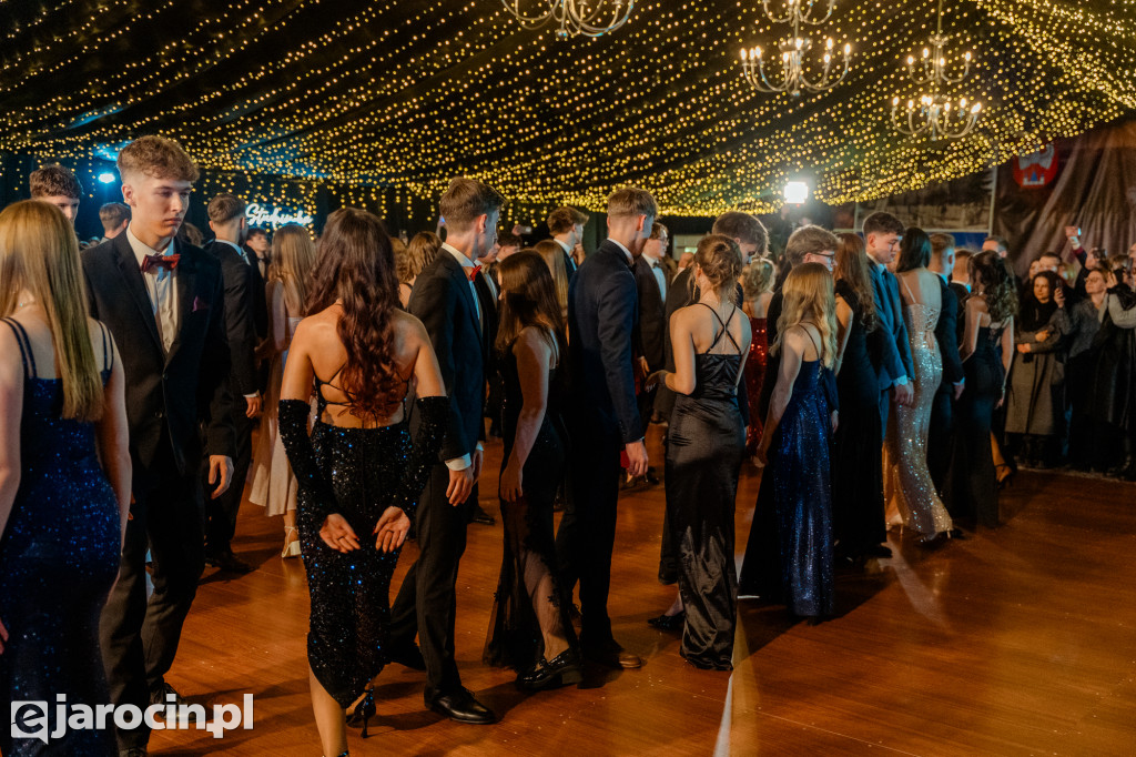 Studniówka 2025 maturzystów Liceum Ogólnokształcącego w Jarocinie