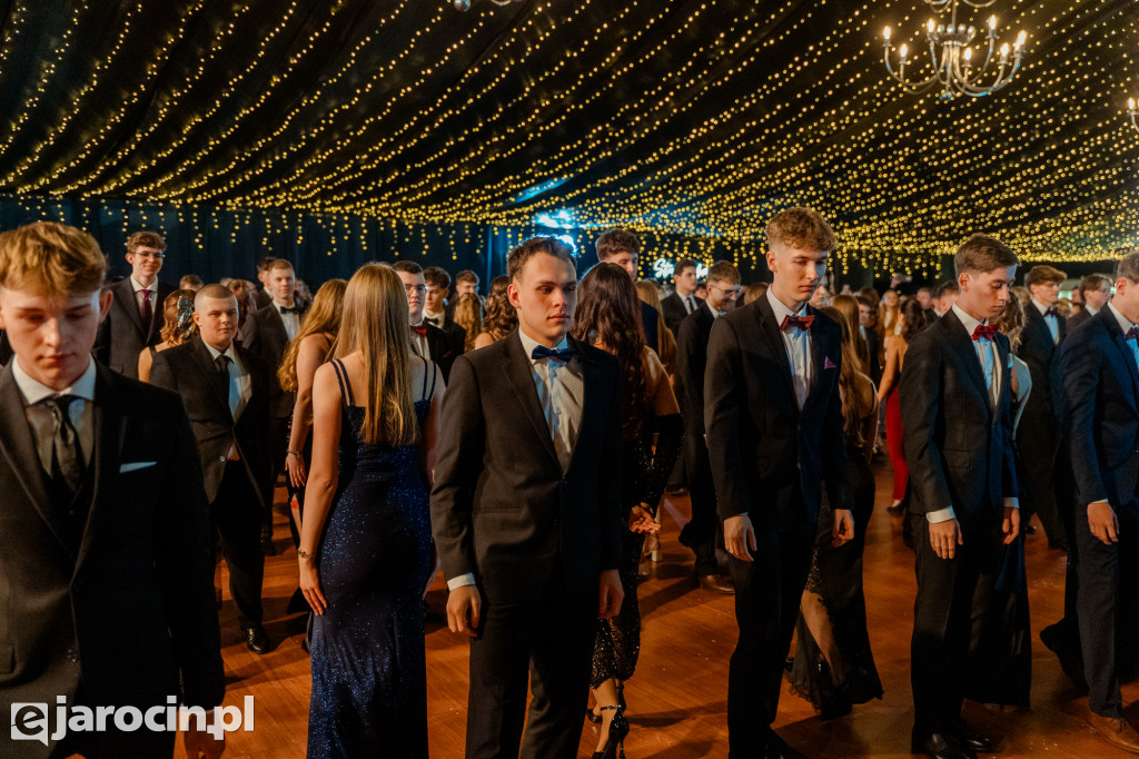 Studniówka 2025 maturzystów Liceum Ogólnokształcącego w Jarocinie