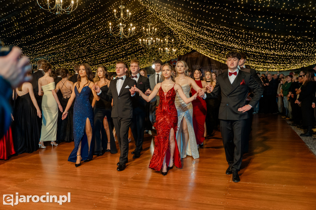 Studniówka 2025 maturzystów Liceum Ogólnokształcącego w Jarocinie